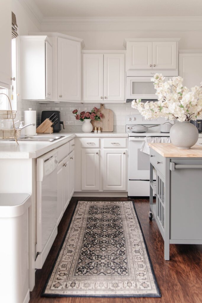 kitchen counter decor