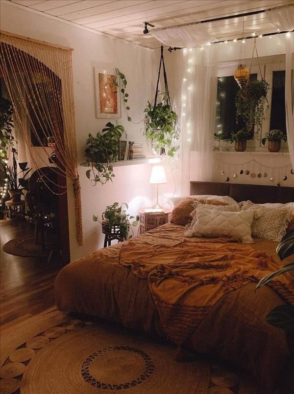 Dreamy Lighting: Setting the Mood in Your Cozy Boho Bedroom