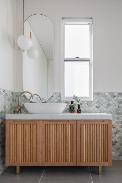 Unique Lighting Fixtures for Bathroom Counter Decor