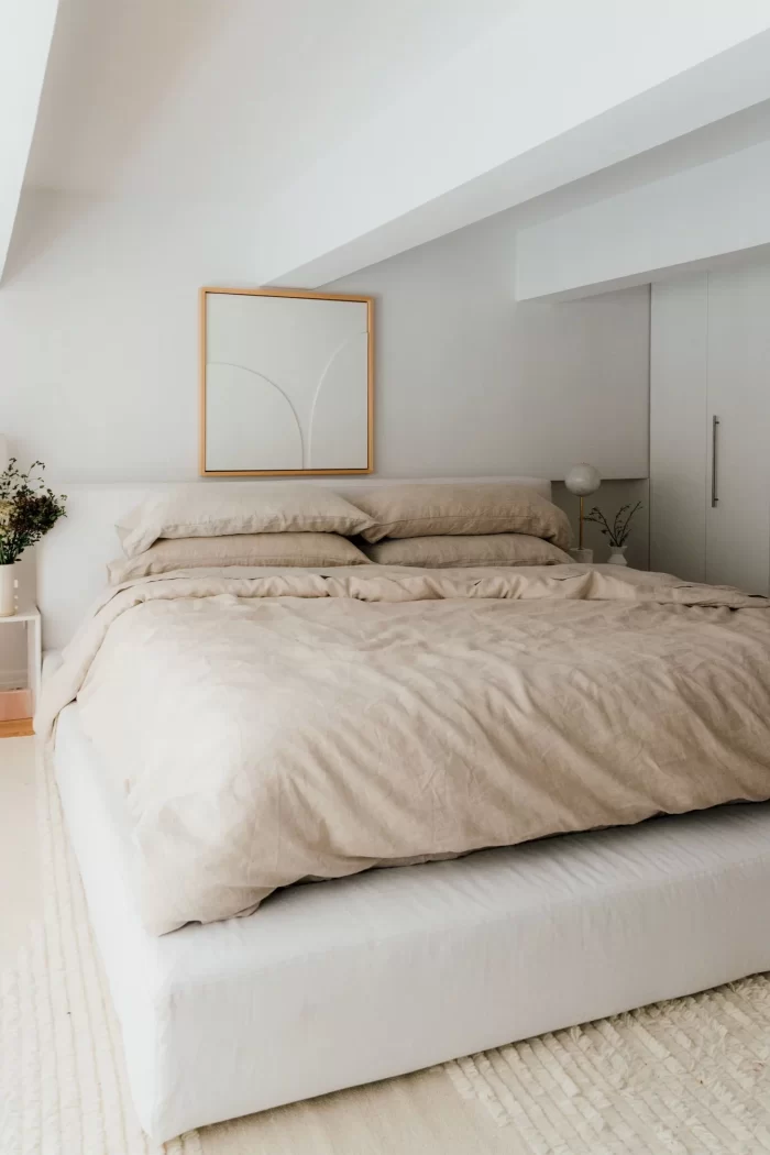 10 Ideas to Make Your Small Bedroom Appear Larger