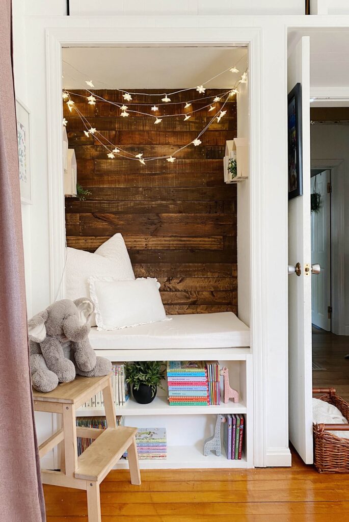 book nook ideas, cozy book nook, book corner