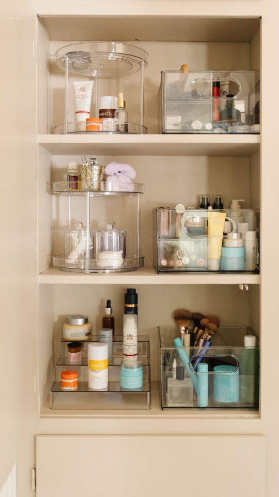 bathroom organization